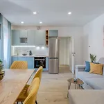 New Luxury In The Center Of