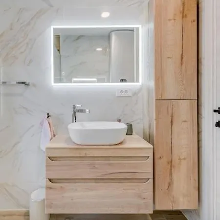 شقة New Luxury In The Center Of *