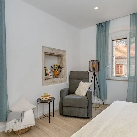 New Luxury In The Center Of * Omis