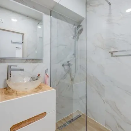شقة New Luxury In The Center Of