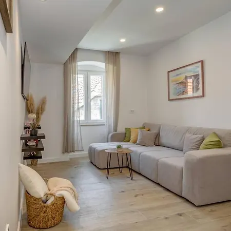 Apartment New Luxury In The Center Of