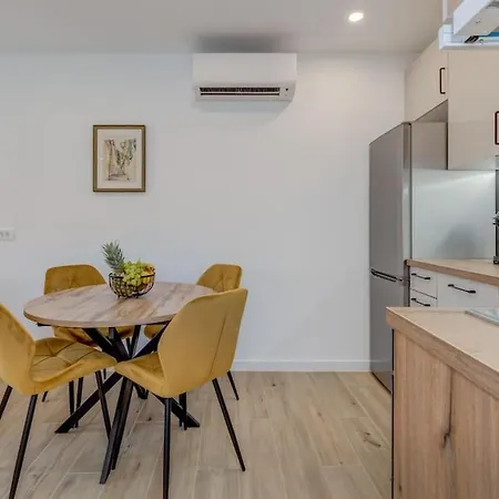 New Luxury In The Center Of *